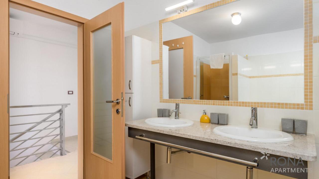 Rona Apartment Denis Umag Exterior photo
